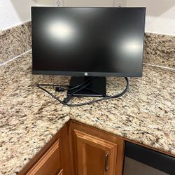 HP P224 21.5 Inch Full HD LED LCD Monitor 1920 x 1080.