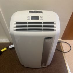 De’Longhi 14000 btu w/ remote control & Wifi connection Air Conditioner