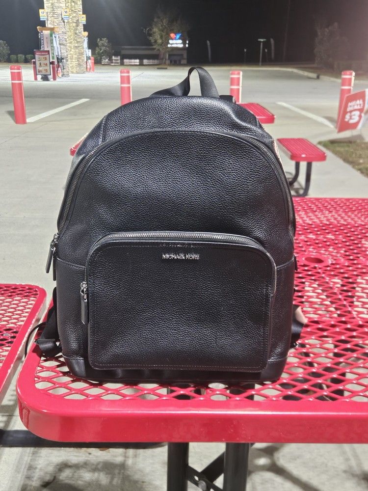 MICHAEL KORS LEATHER BACKPACK