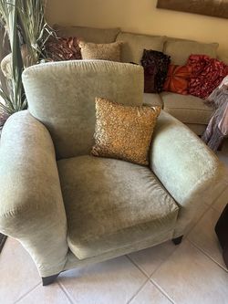 Oversized Upholstered Micro-Fiber Accent Chair