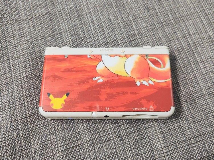 New Nintendo 3DS Pokémon W/ HShop