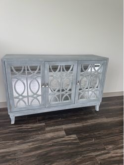 ✨MODERN GRAY CABINET✨EXCELLENT CONDITION
