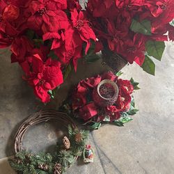 $50 - 4 Piece Holiday / Christmas Decorations