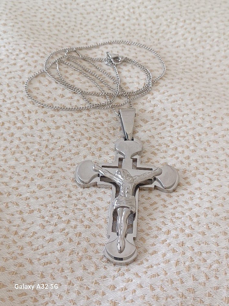 Amazing STAINLESS STEEL LARGE "CRUCIFIX "Pendant Necklace- 24 In.