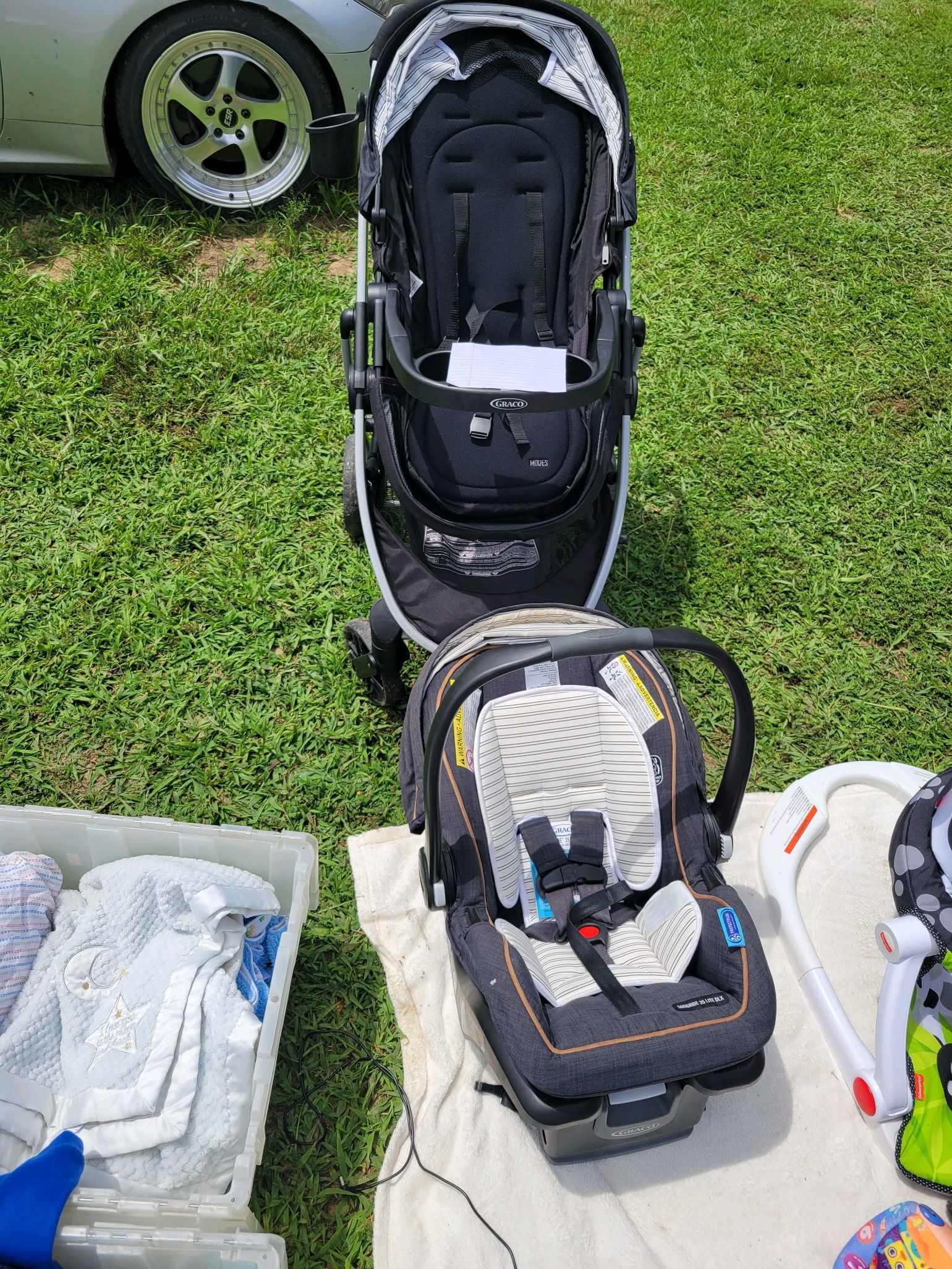 Graco Car seat/Stroller Travel System 