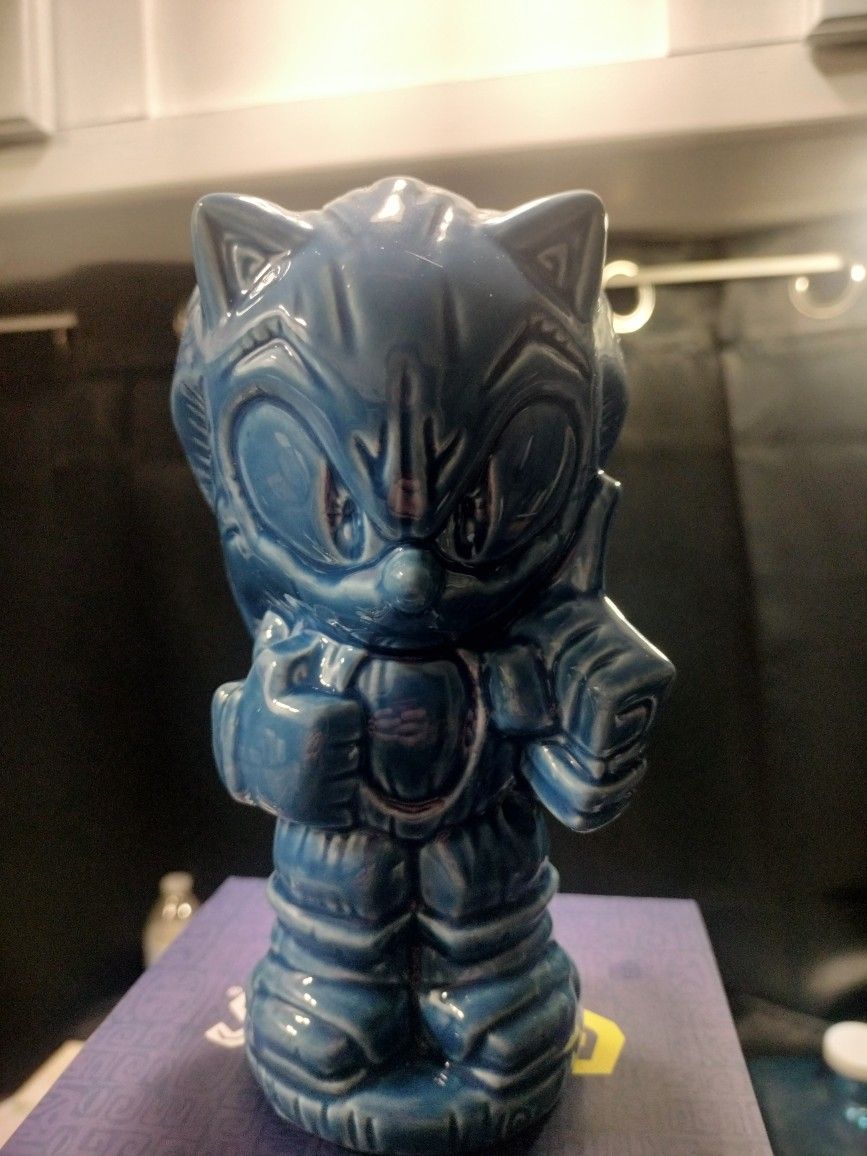 Sonic The Hedgehog - Geeki Tikis Sonic Mug . New!