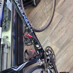 TREK BICYCLE MADONE 