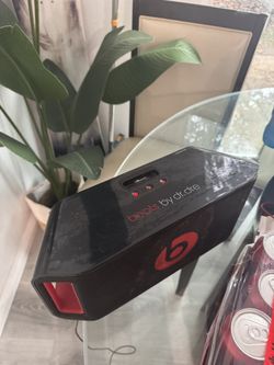 Great Sound Quality Beats By Dr. Dre Beatbox Portable Bluetooth Speaker W/ AC Adapter