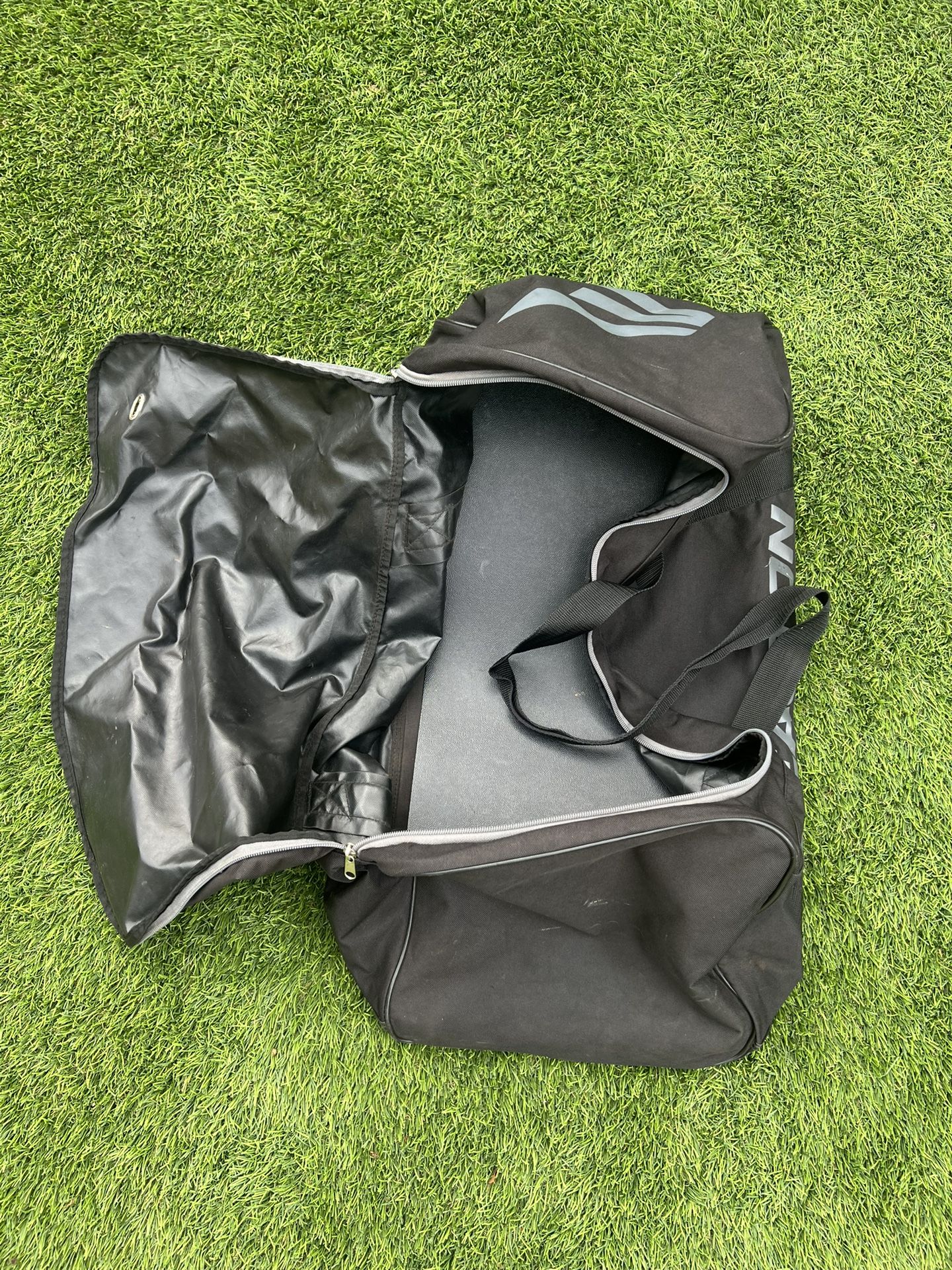Black and Grey Easton Duffle Bag