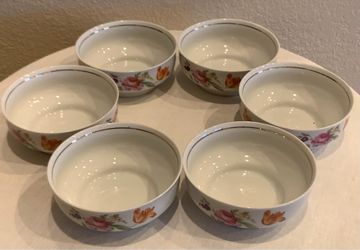 Vintage 6 Fruit Salad Cereal Porcelain Bowls,  German Henneberg Porzellan Made in former German Democratic Republic (East Germany)