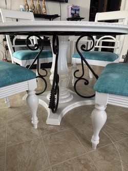 Sea life round table and chairs