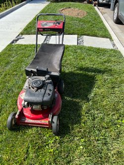 Toro Commercial Lawn Mower – Honda Engine – Runs Great