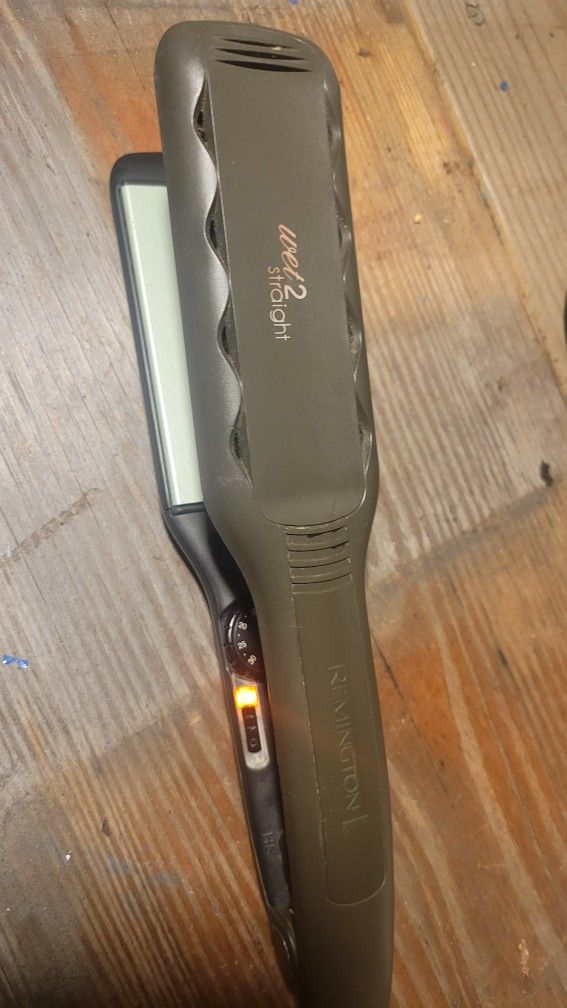 Remington Hair Straightener
