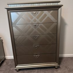 Drawer Chest