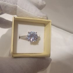 Luxury Diamond Ring Size 9