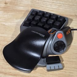 Nostromo SpeedPad N52 Belkin Hybrid Keyboard Keypad Gaming Mouse USB Controller