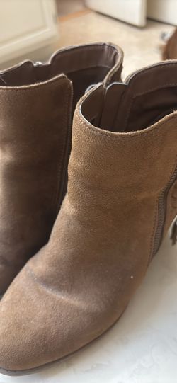 Boots Woman’s brown with fringe size 7.5