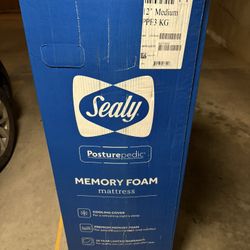 King Size Sealy Posturepedic Memory Foam 12” Medium Mattress 