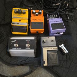 Guitar Pedals and Cords BOSS and Fender
