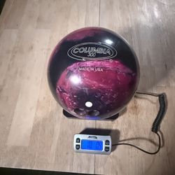 Columbia 300 Freeze Bowling Ball