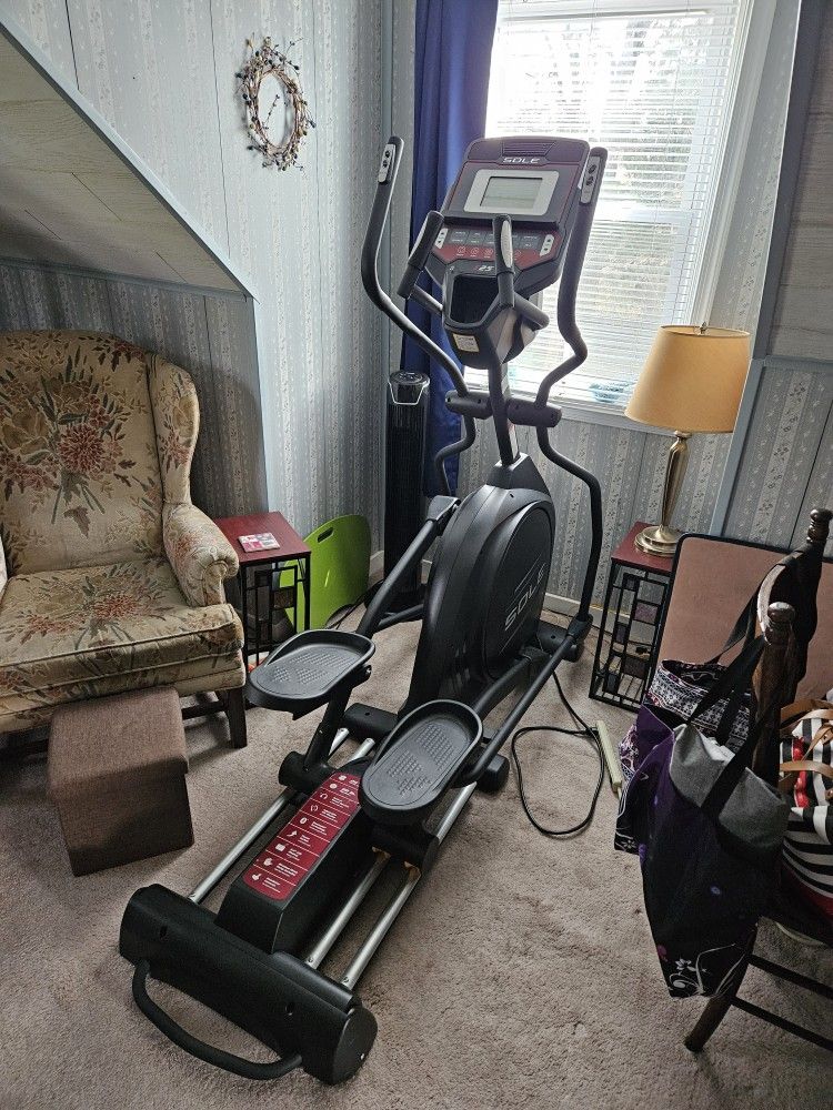 SOLE E25 ELIPTICAL