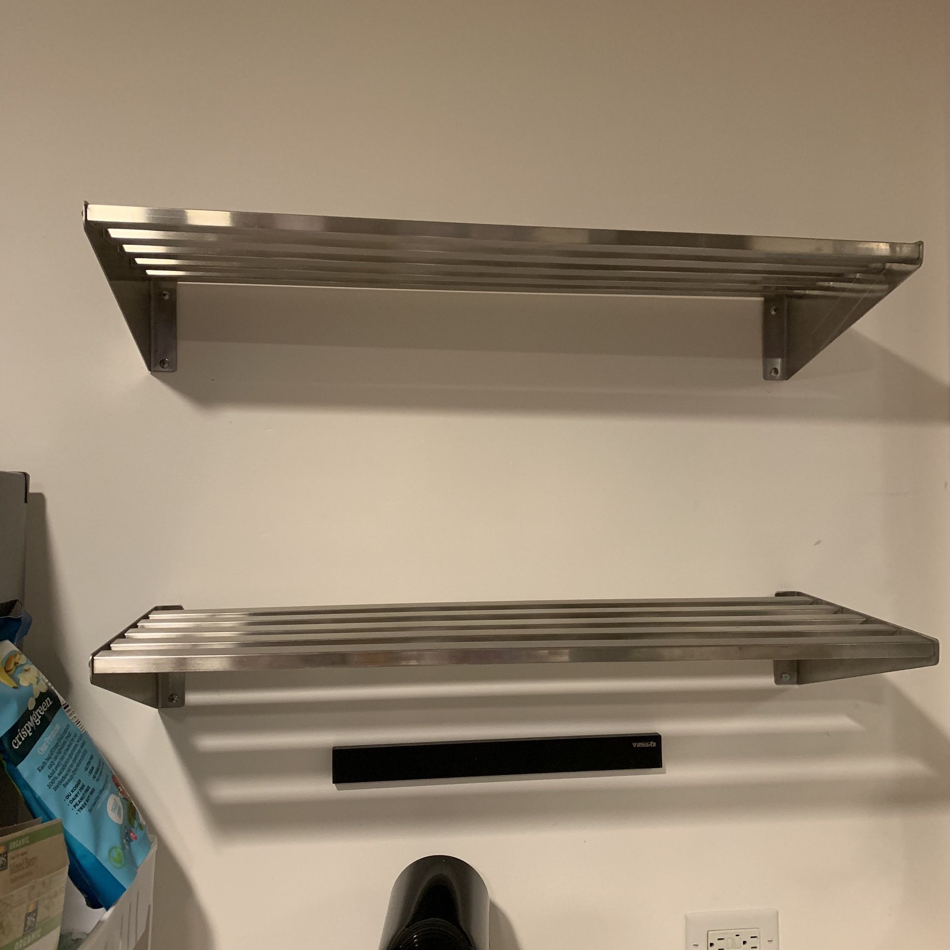 Macete stainless steel standard wall shelf organizer