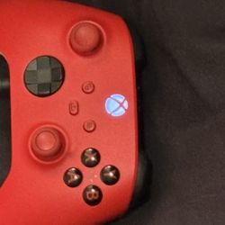 2 Xbox Series And Monitor