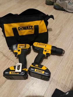 Dewalt tools set /varatos