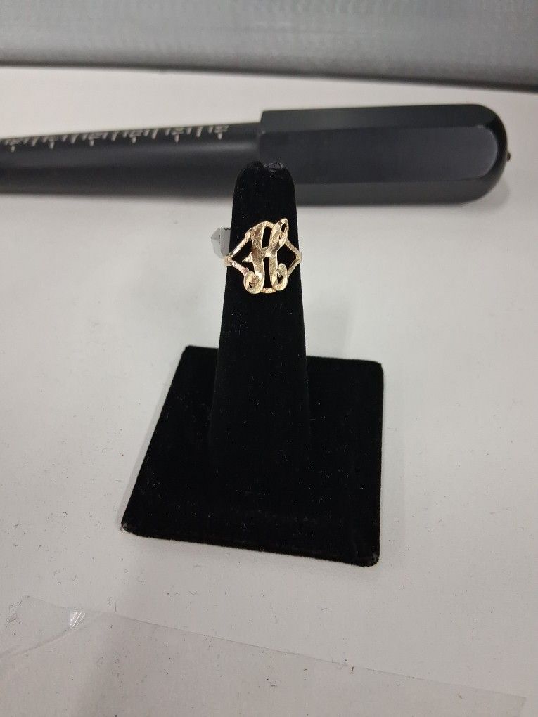 10k Letter H RING