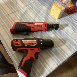 Milwaukee Drill And Ratchet 
