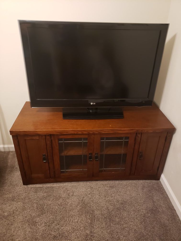 Tv stand and tv