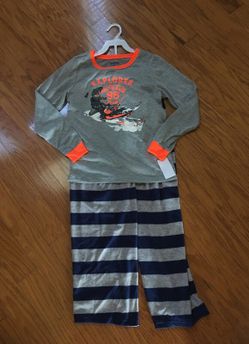 Oshkosh pjs set