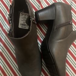 Gray Boots Size:9.5”
