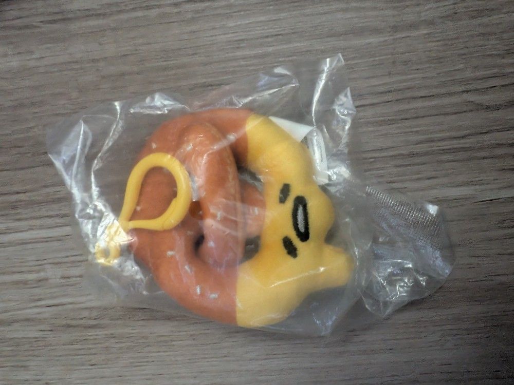 Sanrio Gudetama The Lazy Egg Plush Danglers Series 2 Pretzel NEW