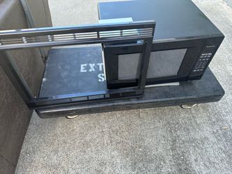 Mounted microwave