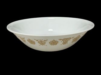 Corelle 8.5” serving bowl
