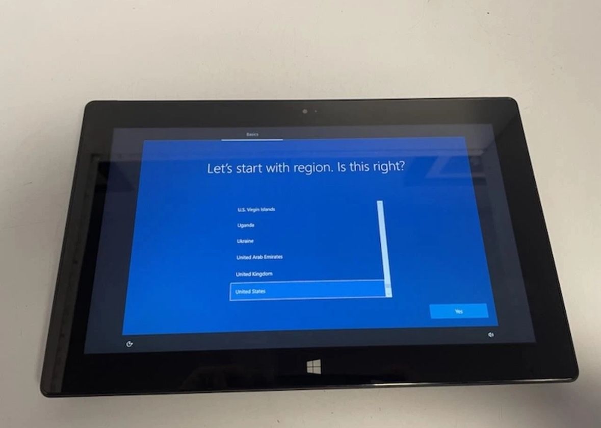MICROSOFT SURFACE PRO 8
