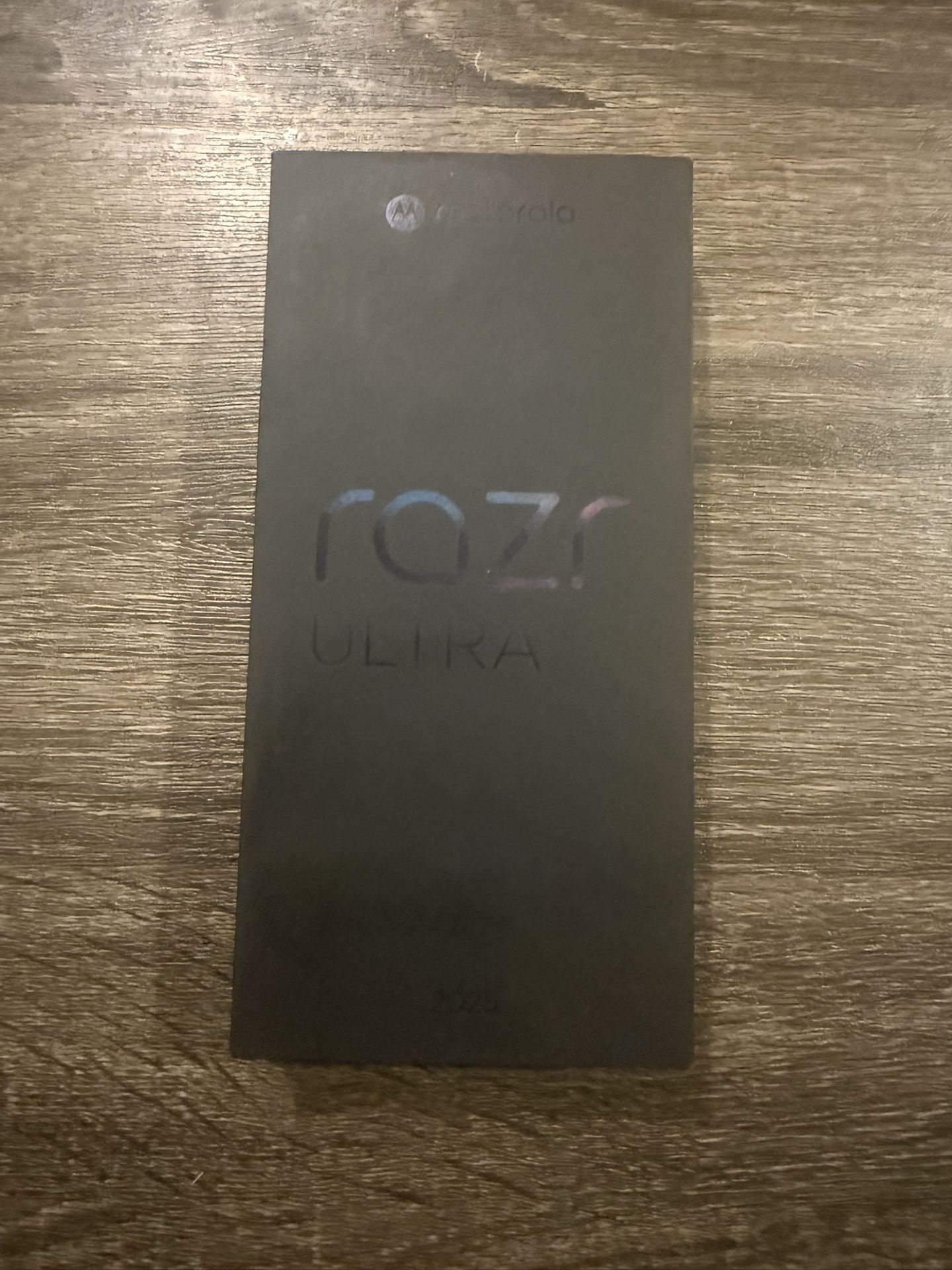 Brand New Motorola Razr Ultra 2025 Version - Factory Unlocked (16GB RAM + 512GB) - $995 FiRM