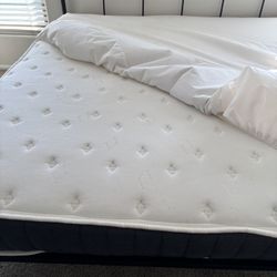 King Size Bed With Frames 