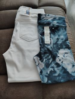 Women's Capri And Leggings 
