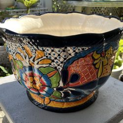 LARGE TALAVERA MEXICAN PLANTER POT FOR SALE