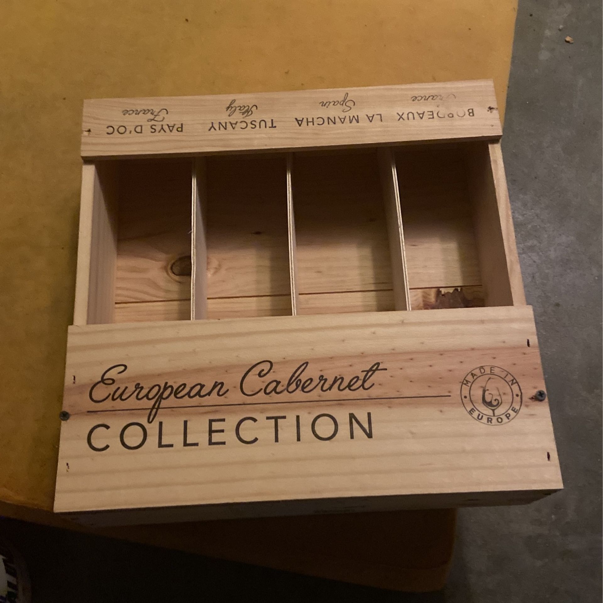 Hanging Wine Crate —PENDING