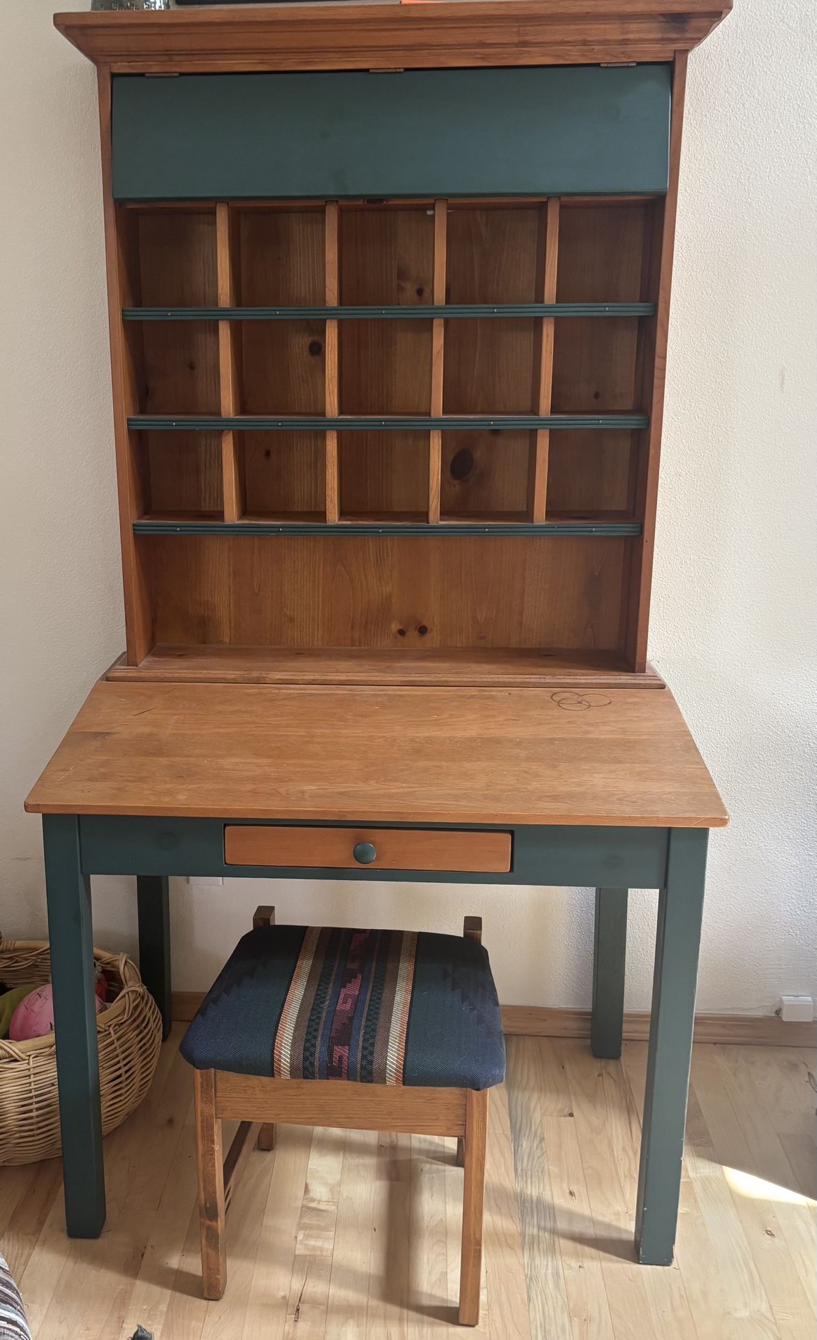 JW Farnsworth Writing Desk With Hutch
