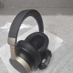 HEYDAY Active Noise Cancelling Bluetooth Wireless Over-Ear Headphones 

