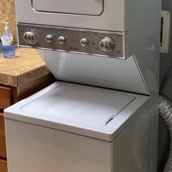 WE DELIVER • WHIRLPOOL 24” Heavy Duty Apt Size Stackable Washer & Dryer-WORKS PERFECT!!