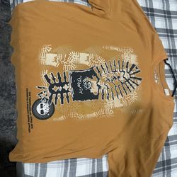 Men’s T Size XL $20