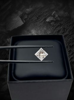 Princess shape Diamond For Ring