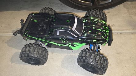 Traxxas Hoss VXL 4X4