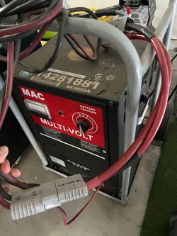 MAC Multi-Volt Industrial Battery Charger MCM50A 12/24/36/48V - Works