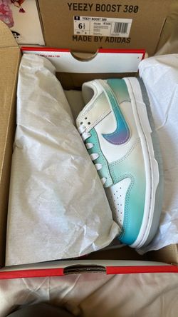 Nike Women’s Dunk Low size 7